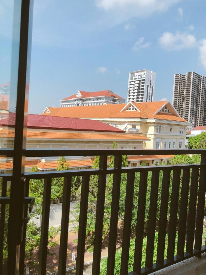 Ptas Tauch Phnom Penh